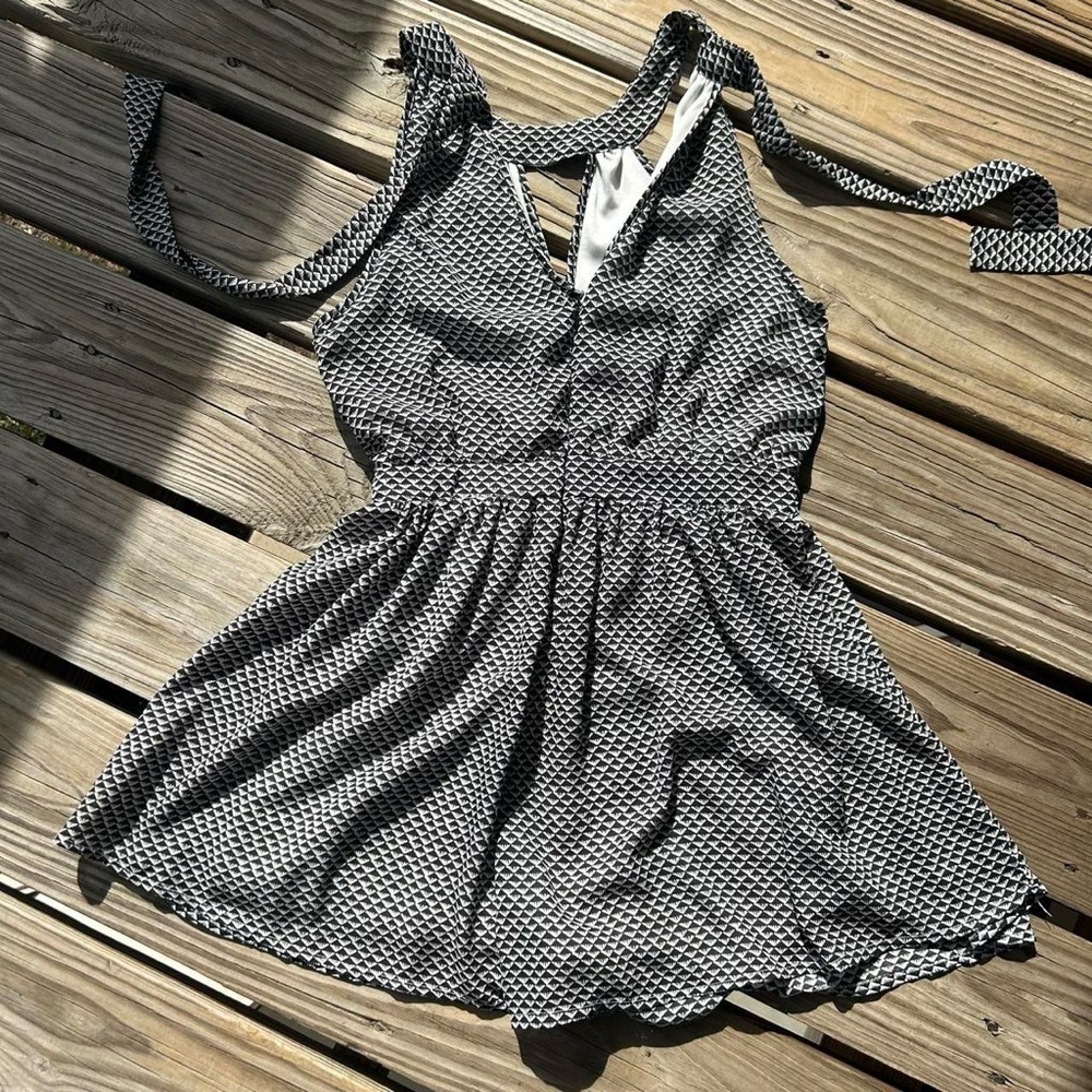 Romper - Picture 5 of 9